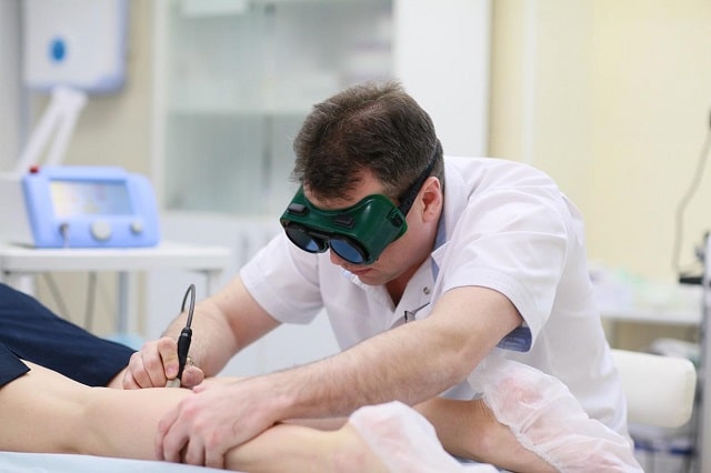 Флеболог: что за врач и какие заболевания он лечит - фото4 Флеболог: что за врач и какие заболевания он лечит - фото4