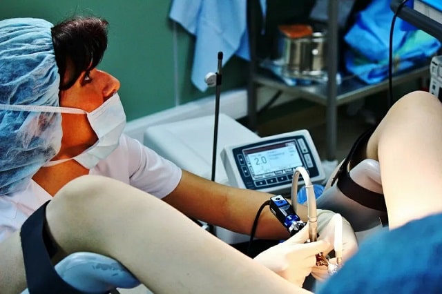 Гистероскопия матки: что это такое, как проводится, какие последствия могут быть - фото2