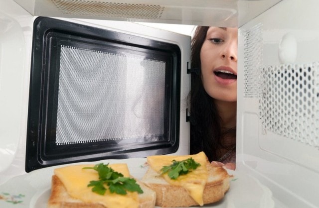 Микроволновка работает, но не греет - в чем причина - фото4