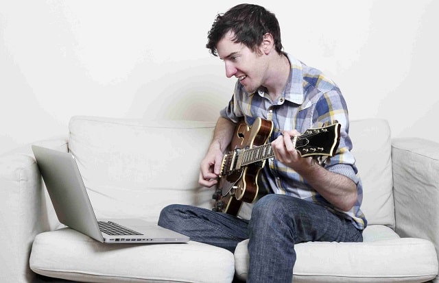 Как научиться играть на гитаре с нуля в домашних условиях: способы и подходы - фото4