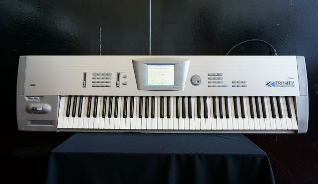 Лучшие товары Korg - короткое ревю - Korg Trinity