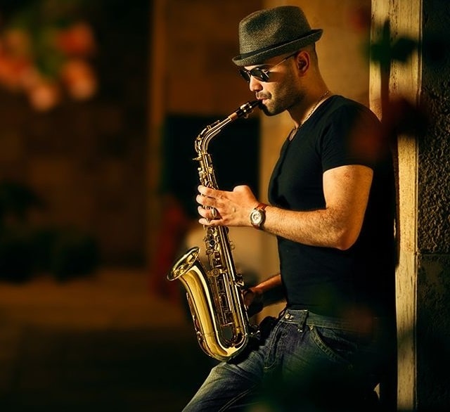 Саксофон: что это за музыкальный инструмент, краткая история, интересные факты - фото1