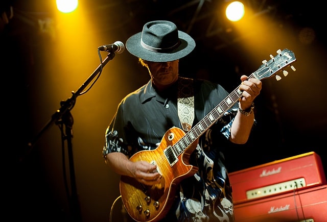 Современная музыка: виды и жанры, особенности - фото4 Современная музыка: виды и жанры, особенности - фото4