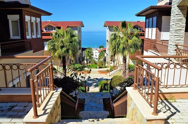 Недвижимость в Турции как инвестиция: стоит ли того, плюсы и минусы - фото1 Недвижимость в Турции как инвестиция: стоит ли того, плюсы и минусы - фото1