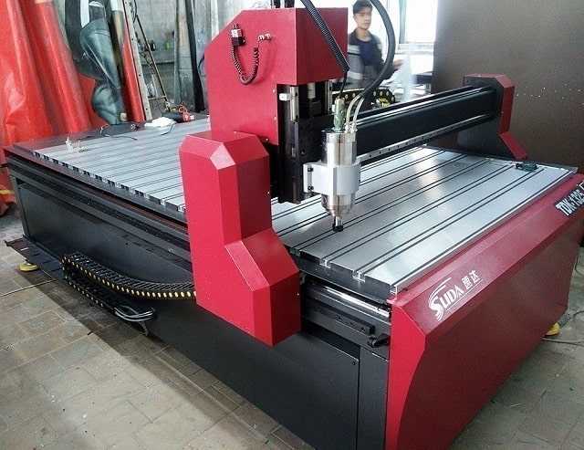 Станок с ЧПУ: что это такое и как работает, виды, применение - фото1