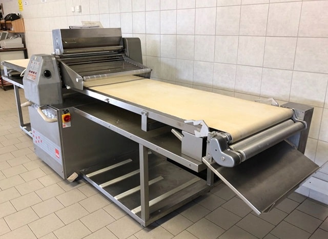 Тестораскаточная машина: что это такое, виды, как выбрать - фото1