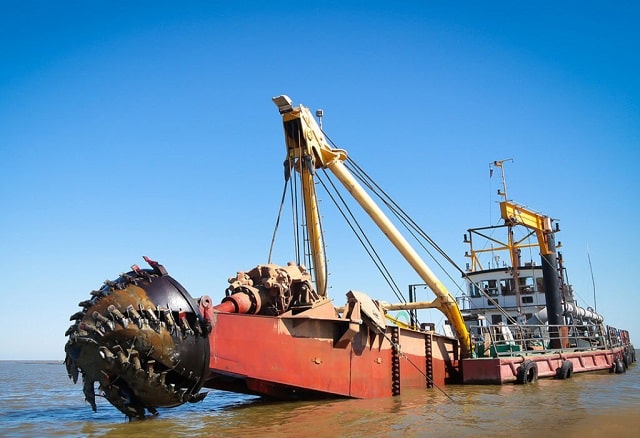 Земснаряд: что это такое и как работает, виды и применение - фото2