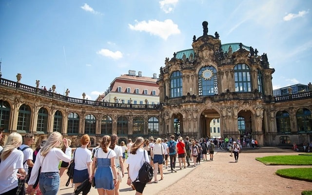 Безкоштовна вища освіта в Чехії для українців: особливості, перспективи, плюси та мінуси - фото3