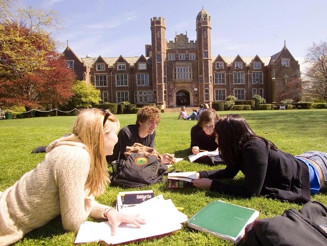 Высшее образование в Великобритании для иностранцев: плюсы и минусы - фото1