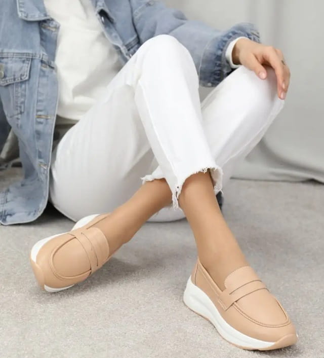 Модні жіночі лофери цього року: які моделі в тренді та як вибрати свою пару - фото6 Модні жіночі лофери цього року: які моделі в тренді та як вибрати свою пару - фото6