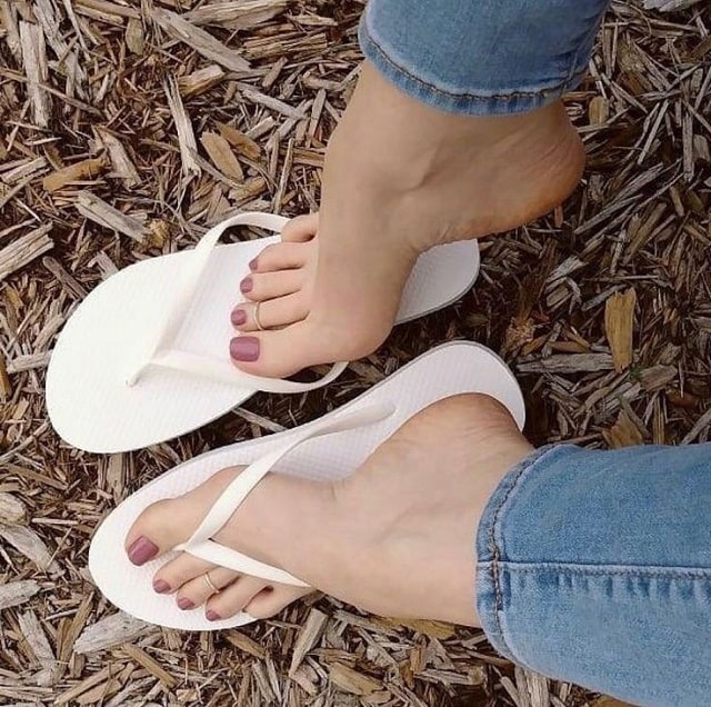 Шлепанцы женские: что будет модно этим летом, советы стилистов - фото4