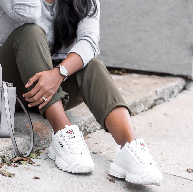 Женская обувь на лето: что должно быть в каждом гардеробе - кроссовки