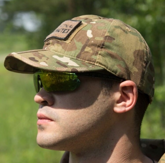 Что нужно знать о тактических бейсболках: выбор, материалы, отличия от обычных моделей, применение - фото1