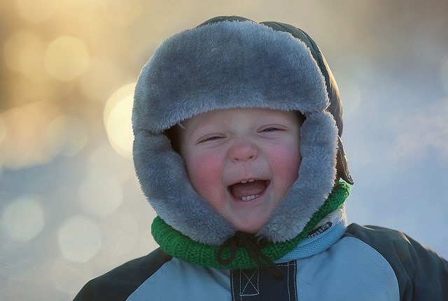 Как подобрать зимнюю шапку для ребенка: особенности и полезные советы - фото2