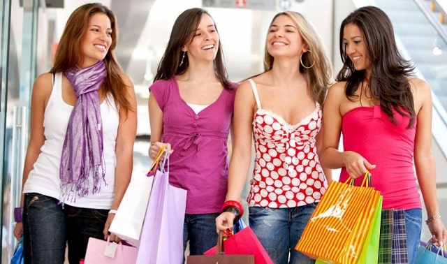 Сток одежда - что это такое, плюсы и минусы - фото1