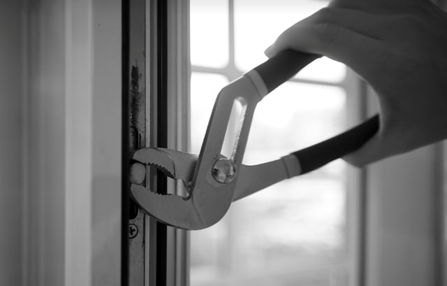 Пластиковые окна: как поменять режим летний на зимний (и наоборот) - инструкция - фото4 Пластиковые окна: как поменять режим летний на зимний (и наоборот) - инструкция - фото4