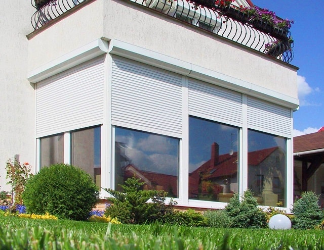 Защитные роллеты на окна: виды и особенности, как выбрать - фото4 Защитные роллеты на окна: виды и особенности, как выбрать - фото4