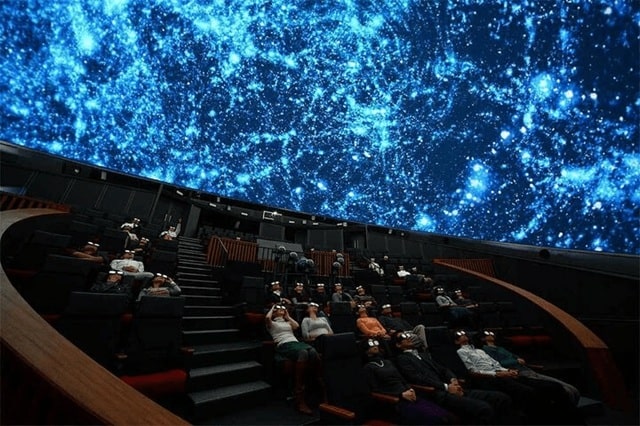 Куда пойти на свидание в Харькове: ТОП идей - Планетарий