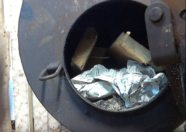 Как правильно топить печь булерьян дровами - фото2 Как правильно топить печь булерьян дровами - фото2