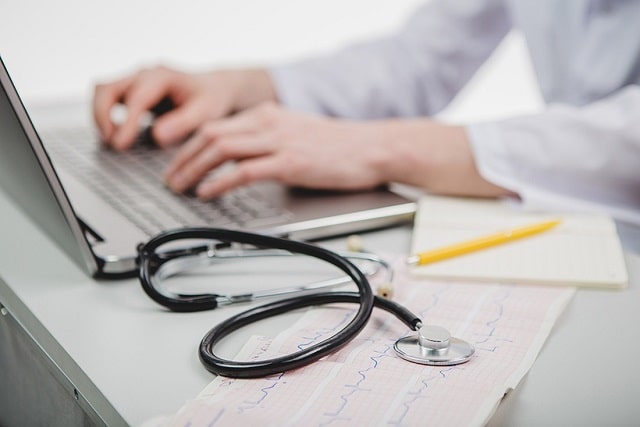 Переклад медичних документів: що це таке, особливості, коли потрібно - фото1