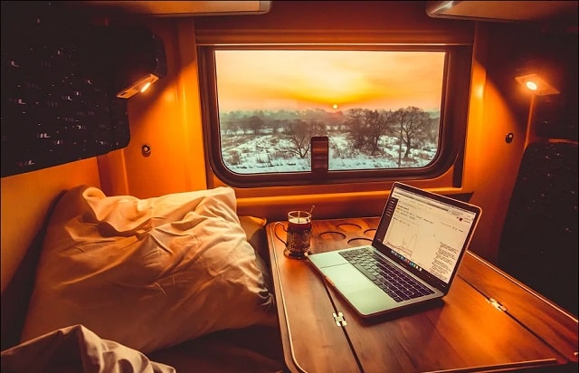 Куда сейчас можно уехать на поезде из Харькова: популярные направления, где купить билет - фото1