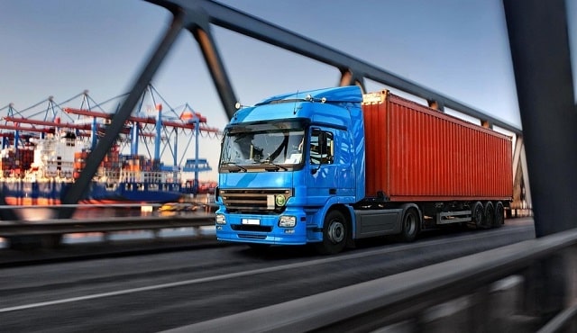 Вантажоперевезення автомобільним транспортом: види, особливості, плюси і мінуси - фото1