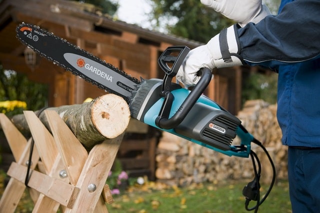 Бензопила или электропила: что лучше для дачи, плюсы и минусы - фото4 Бензопила или электропила: что лучше для дачи, плюсы и минусы - фото4