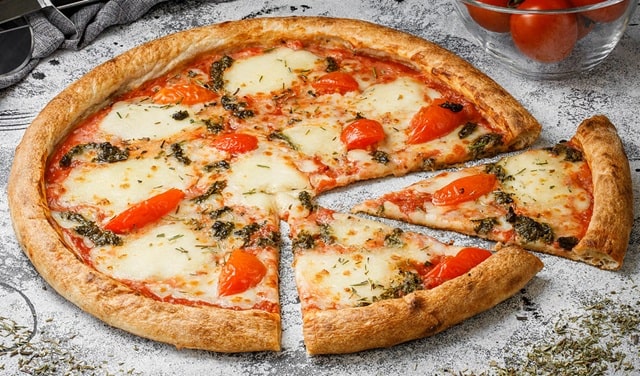 Бестселери у світі піци: найкращі смаки, які підкорили світ - Маргарита