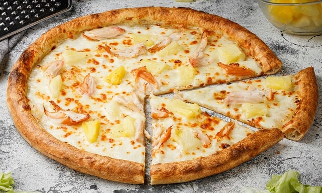 Бестселери у світі піци: найкращі смаки, які підкорили світ - Гавайська піца