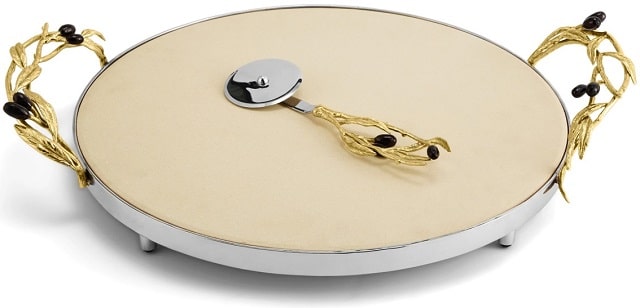 Дорого и эксклюзивно: топ-5 подарков для тех, у кого нет проблем с деньгами - Блюдо для пиццы и специальный нож Дорого и эксклюзивно: топ-5 подарков для тех, у кого нет проблем с деньгами - Блюдо для пиццы и специальный нож