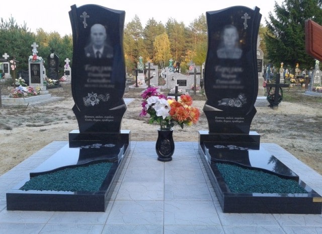 Памятники из гранита: виды, уход, как выбрать - фото4