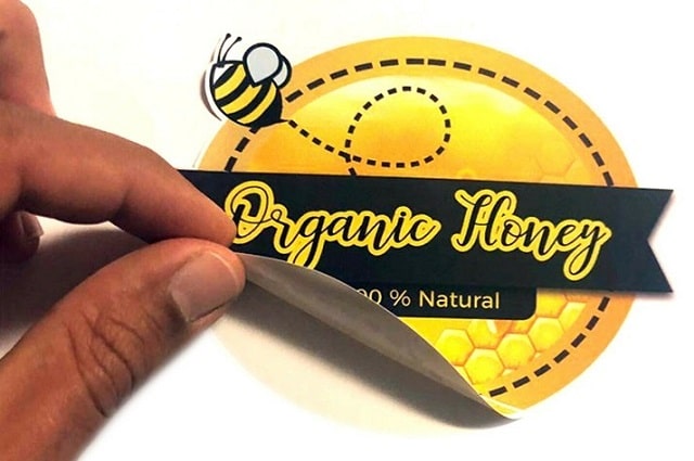 Как обычные наклейки упрощают ведение бизнеса - фото1