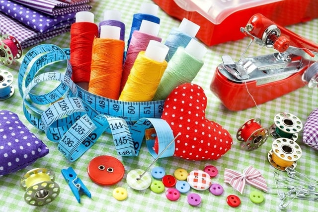 Обзор швейной фурнитуры: классификация и применение - фото2 Обзор швейной фурнитуры: классификация и применение - фото2
