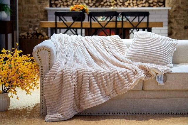 Плед и покрывало: что это такое, в чем разница - фото3 Плед и покрывало: что это такое, в чем разница - фото3