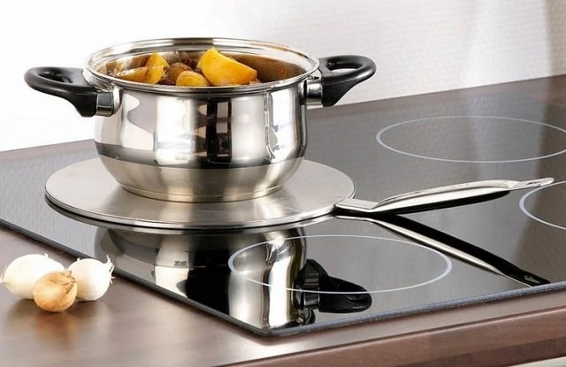 Кастрюля для индукционной плиты: какая должна быть, как выбрать - фото3 Кастрюля для индукционной плиты: какая должна быть, как выбрать - фото3