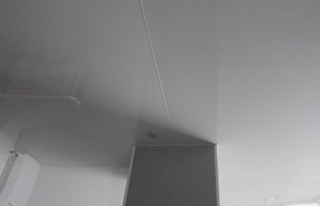 Особливості виробництва натяжних стель: спайка швів, монтаж - фото2 Особливості виробництва натяжних стель: спайка швів, монтаж - фото2