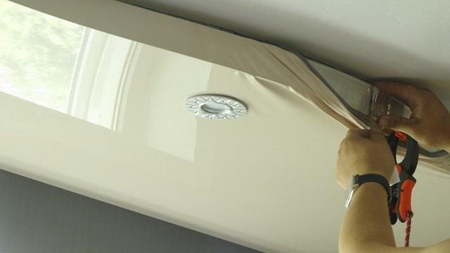 Особливості виробництва натяжних стель: спайка швів, монтаж - фото4 Особливості виробництва натяжних стель: спайка швів, монтаж - фото4