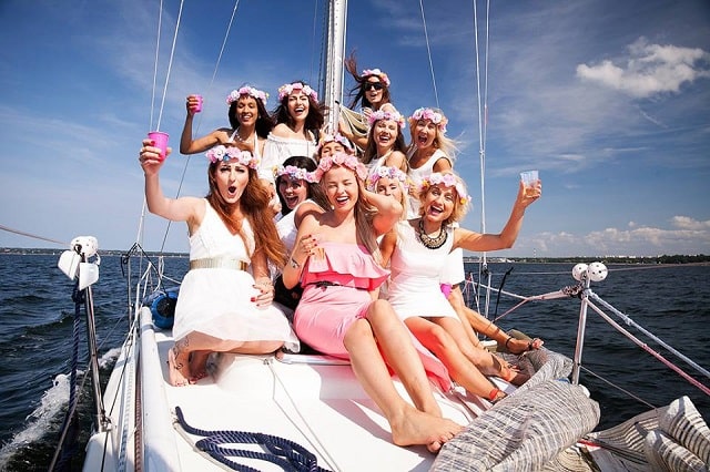 Как провести девичник: интересные идеи - фото1