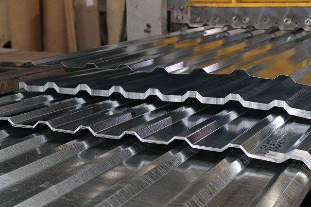 Профнастил: виды, характеристики, использование - фото4 Профнастил: виды, характеристики, использование - фото4