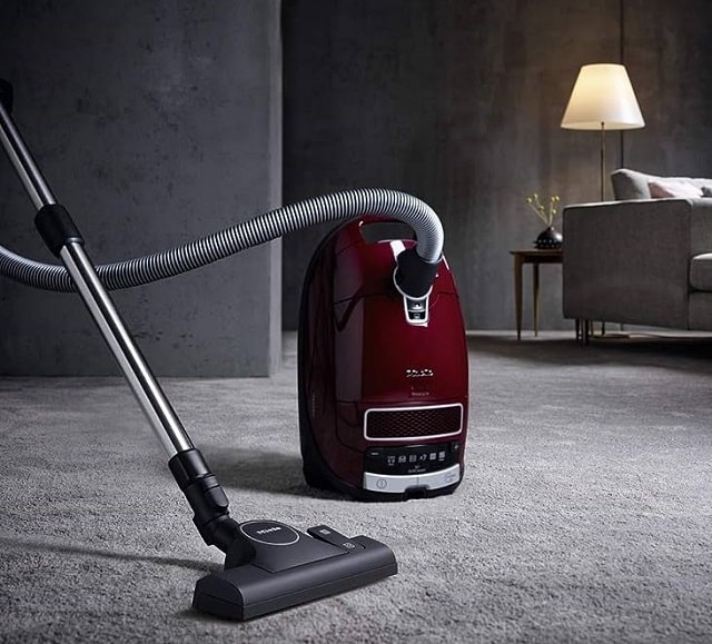 Пылесосы Miele: обзор популярных моделей и их особенности - Miele Complete C3 Active PowerLine SGDF3 Пылесосы Miele: обзор популярных моделей и их особенности - Miele Complete C3 Active PowerLine SGDF3