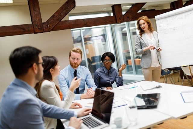 Как занять должность директора: главные требования и основные качества специалиста - фото