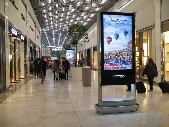 Лайтбокс: что это за наружная реклама, особенности, эффективность - фото4