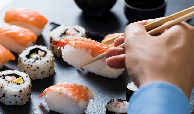 Поговорим про суши: что это такое, откуда к нам пришли, как готовить дома - фото1 Поговорим про суши: что это такое, откуда к нам пришли, как готовить дома - фото1