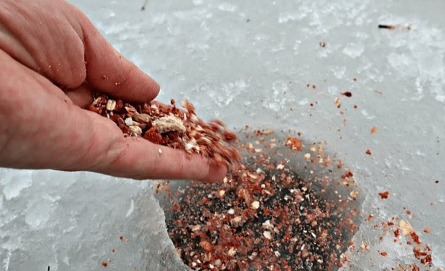 Прикормка для рыбалки: виды и особенности, какая лучше - фото3