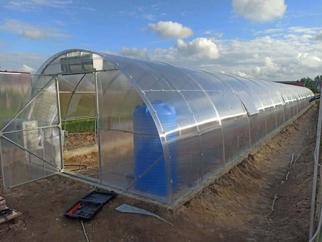 Чим краще обшити теплицю - фото2