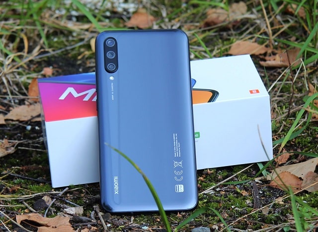 Бюджетный смартфон с хорошей камерой и мощной батареей - Mi A3