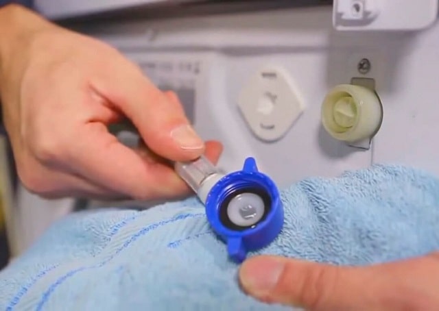 Стиральная машина не набирает воду: причины, что делать - фото1 Стиральная машина не набирает воду: причины, что делать - фото1