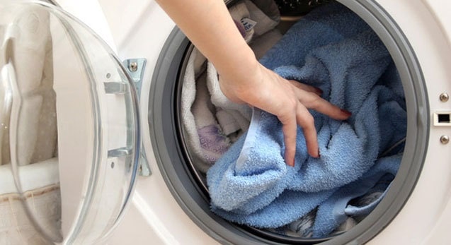 Стиральная машина не отжимает и не сливает воду: причины, что делать - фото1 Стиральная машина не отжимает и не сливает воду: причины, что делать - фото1