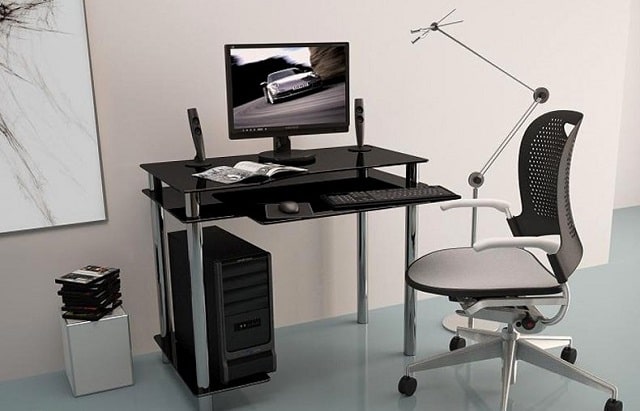 Современный компьютерный стол в интерьере: интересные идеи - фото3