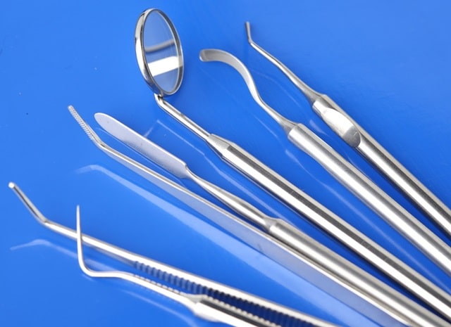 Какие инструменты использует стоматолог хирург: виды, особенности, назначение - фото3